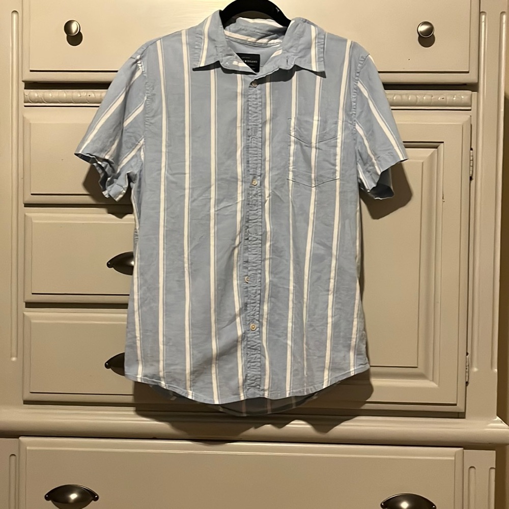Lucky Brand men’s button down shirt